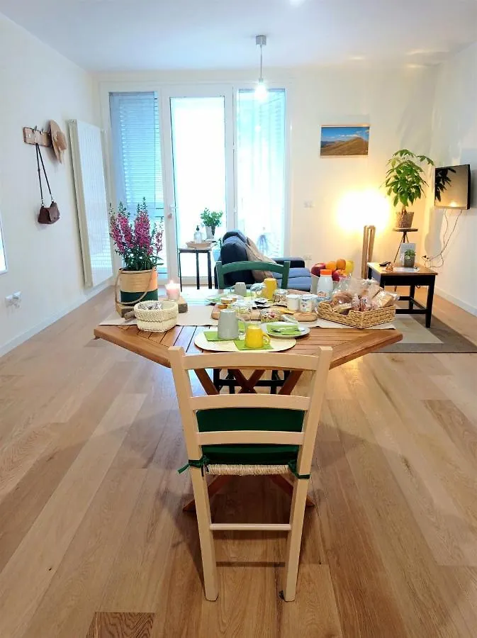 Loft 66 Hotel Vaiano  Guest house